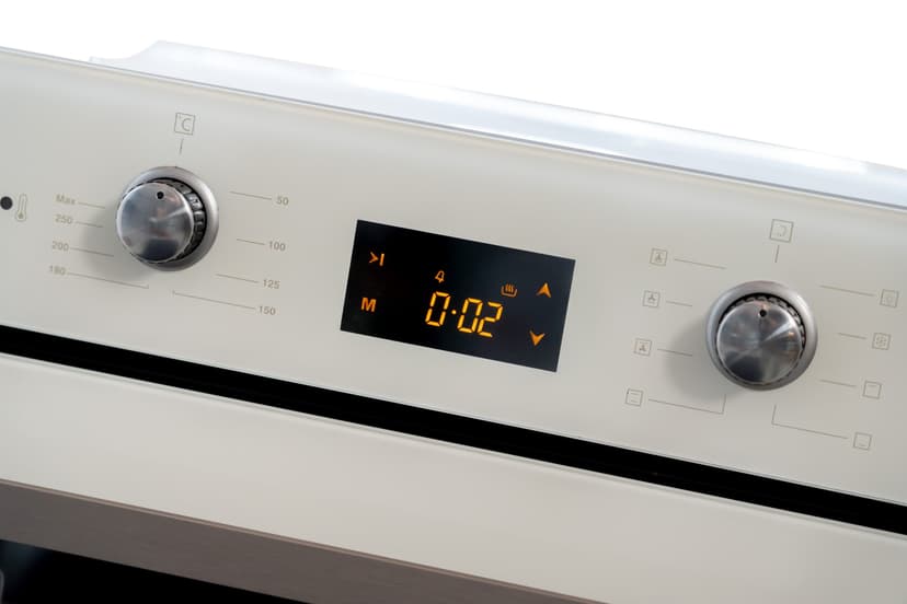 Духовой шкаф электрический встраиваемый, Ширина 60 см, Объем 56 л., 7 режимов, Конвекция, Сенсорное управление, il Monte BO-67--1